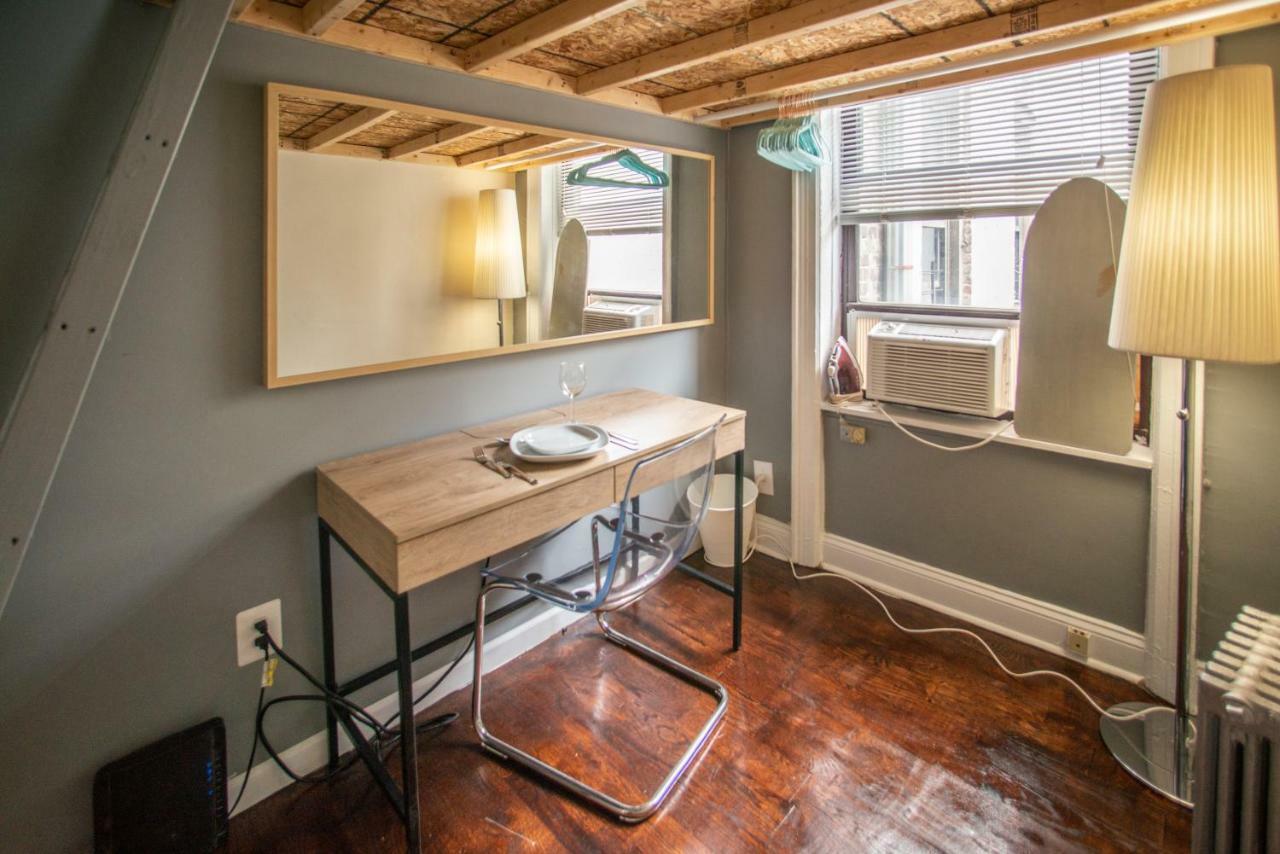 Private Room In A Shared Apartment 15 Minutes To Times Square! New York Bagian luar foto