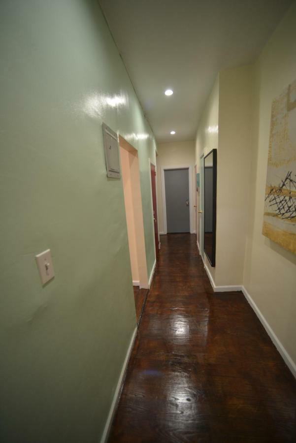 Private Room In A Shared Apartment 15 Minutes To Times Square! New York Bagian luar foto