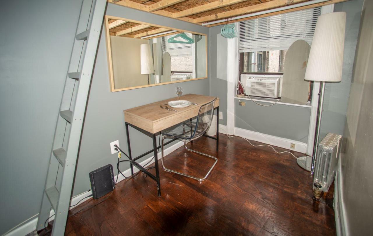 Private Room In A Shared Apartment 15 Minutes To Times Square! New York Bagian luar foto